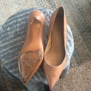 Tory Burch - Size Size 11 - Pointed Toe Flat with Ket Heel.
